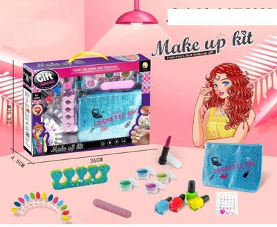 BEAUTY PLAY SET WITH ACCESSORIES